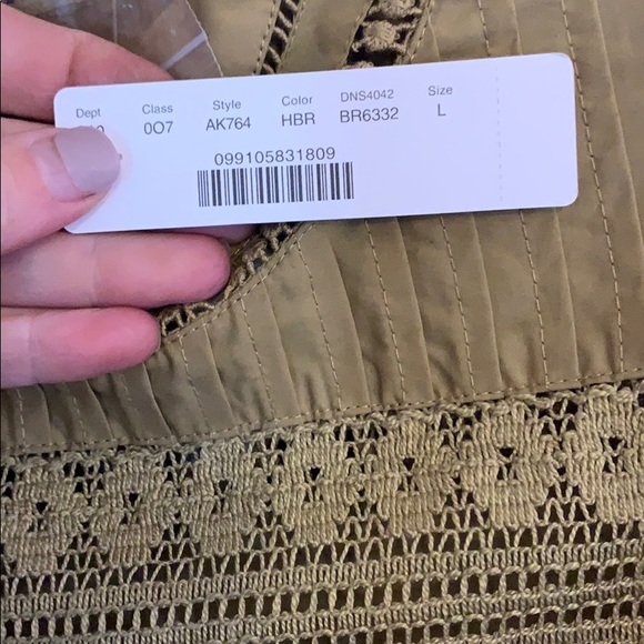 Embroidered blouse - Picture 2 of 3